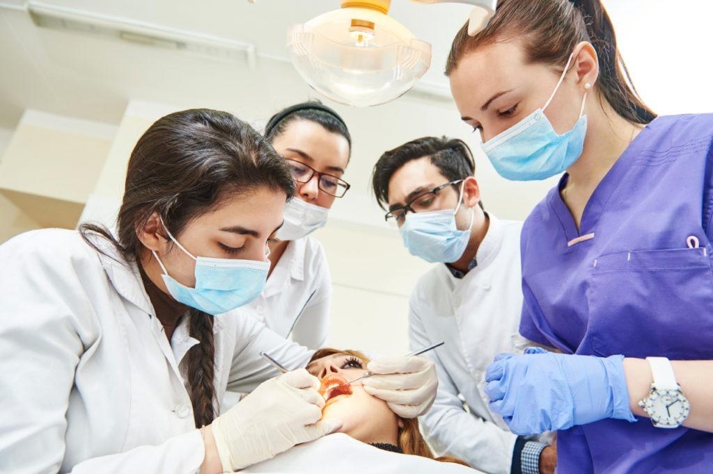 dentists-and-dental-nurses-training
